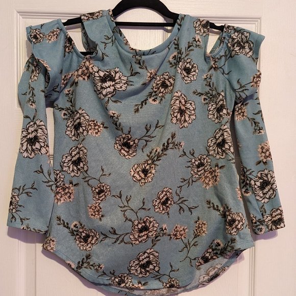 Kristin Nicole Top Cut Out Shoulder | Color: Blue | Size: L - Picture 3 of 3